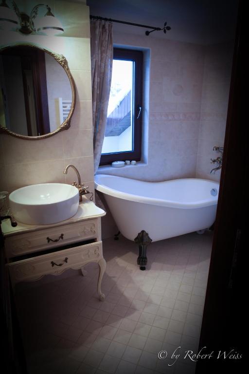 Pensiunea Vlahia Inn Moeciu De Sus Cameră foto